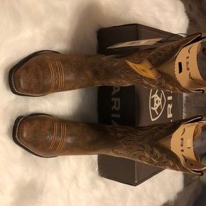 Ariat Cowboy Boots